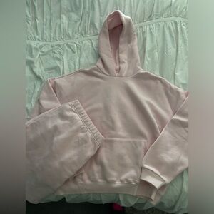 SKIMS Hoodie and Short Set. Cherry Blossom XL NWT PRICE FIRM